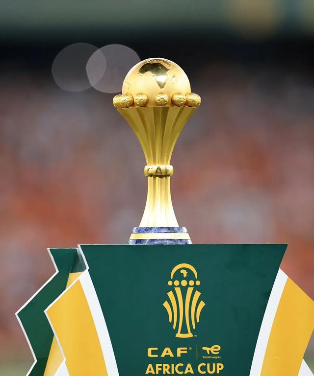 英超冷门多豪门问题多，曼联1比1西汉姆，B费错失良机被质疑