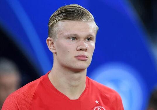 李嗣镕：大家都没想到我首秀进球，下来都恭喜我