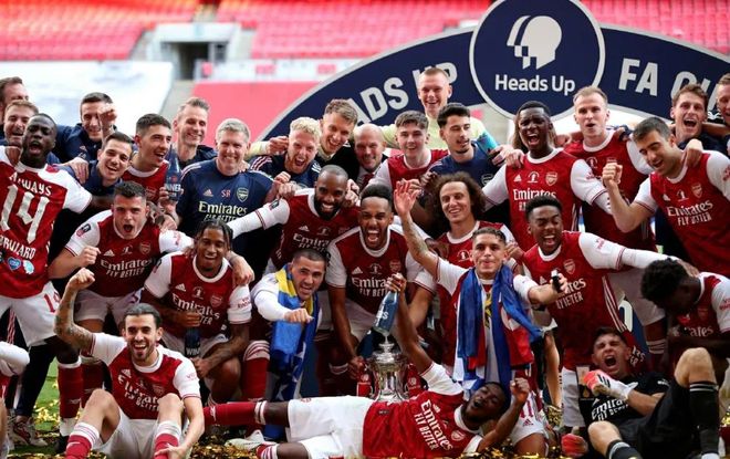 足协评议：成都蓉城胡荷韬进球被吹是误判，点球没判是错误