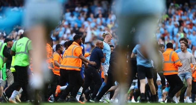 镜报：维拉主帅埃梅里有意雅克松，切尔西标价8000万镑