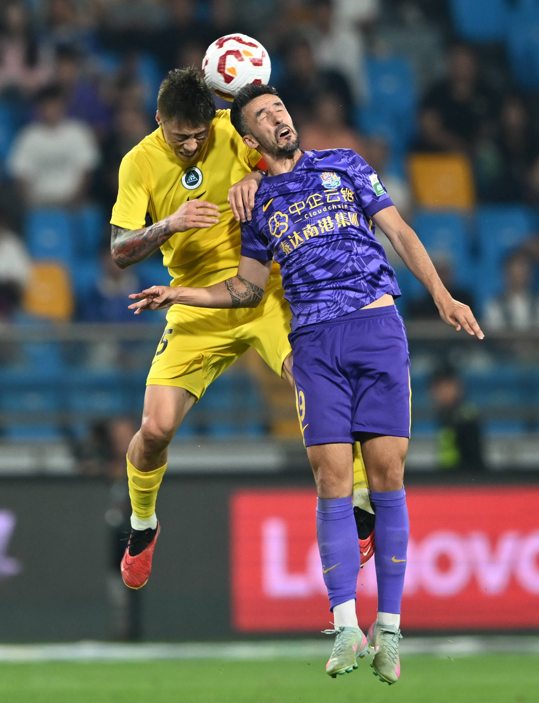 曼联客场险胜切尔西红魔重回榜首