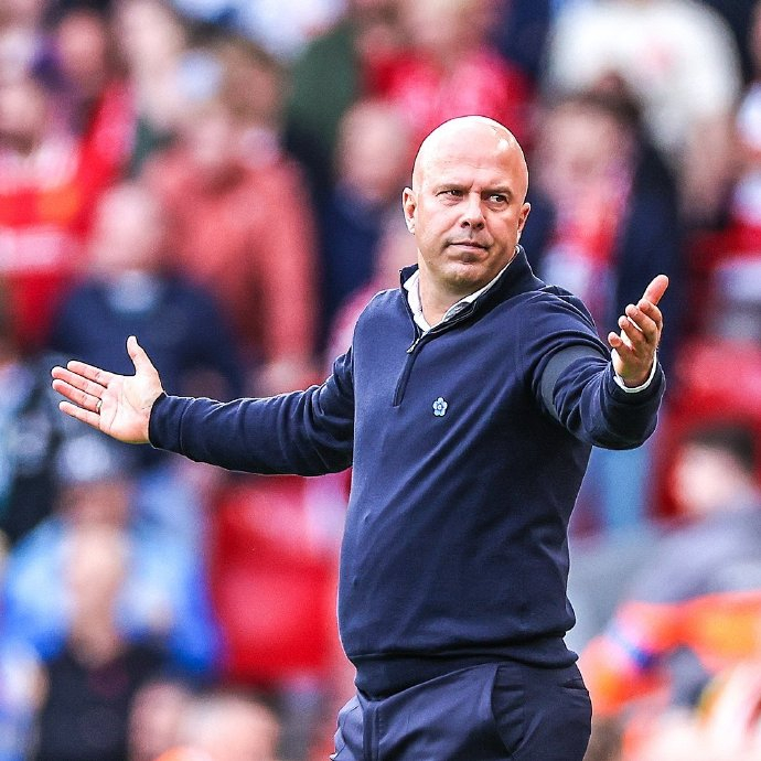 阿夫迪亚成50年来开拓者首位3场砍90+30+30球员