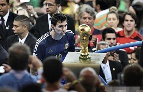 英超前瞻：热刺盼摆脱主场虫形象，曼联做客欲报4杀之仇