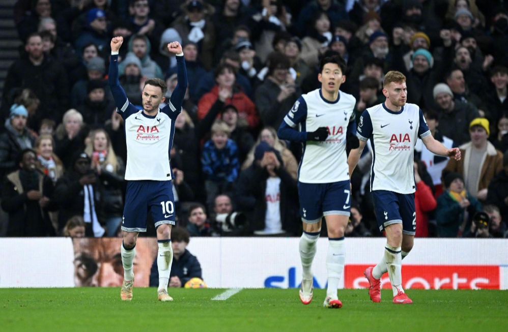 瓜帅怒斥：年纪大了，球员们竟然不尊重我！